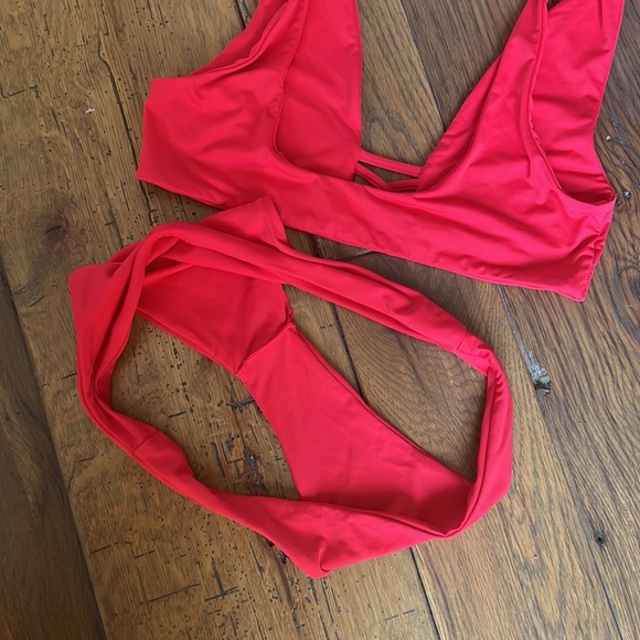 Lulus Bikini - Picture 4 of 6